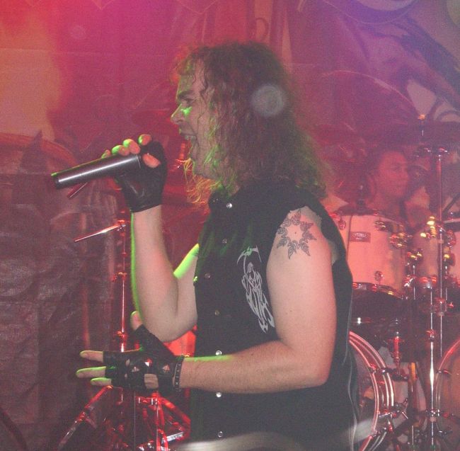 Image: 070121--therion/web/grave_digger14.jpg